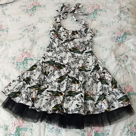 Hearts & Roses Dresses & Skirts - Festive Black White Print Halter Dress